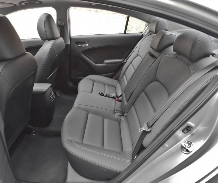  Kia Cerato 2013 года  (фото 4 из 9)